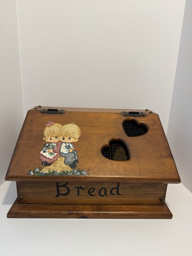 Vintage wooden bread - vintage, box