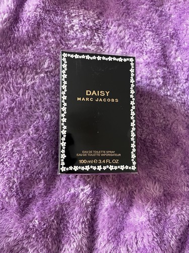 Daisy perfume sealed pack - daisy,