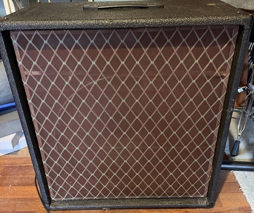 Vox foundation style bass - vox,