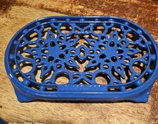 Le Creuset Trivet Warmer Pot
