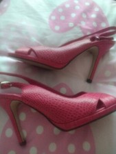 FUSHIA SIZE 5.5 M&S LIMITED COLLECTION HIGH STILETTO HEEL SHOES IN EXCELLENT CON