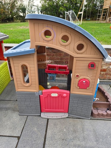Little tikes playhouse with - tikes,