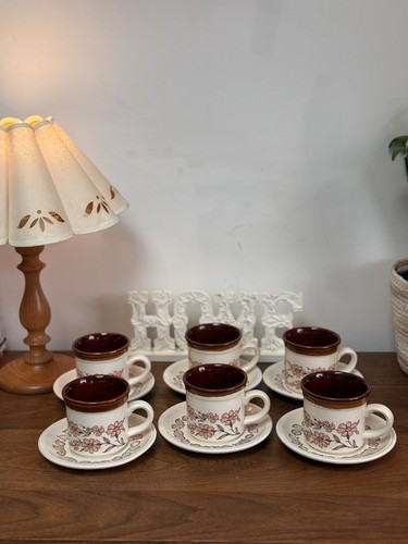 Biltons cups and - 6x, saucers