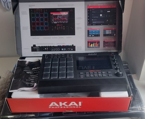 Akai mpc live - akai, music