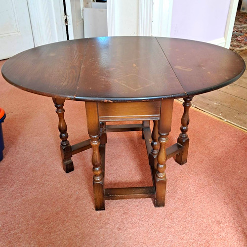 Dark wood oval drop - dark,