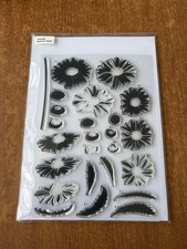 Altenew Beloved Daisy Stamp