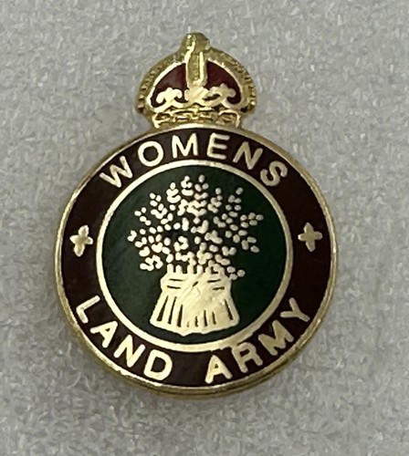 Women land army pin - women’s,
