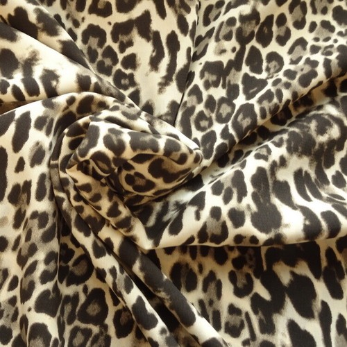 100 polyester leopard print - 100%,