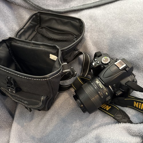 Nikon d5000 spares - -,