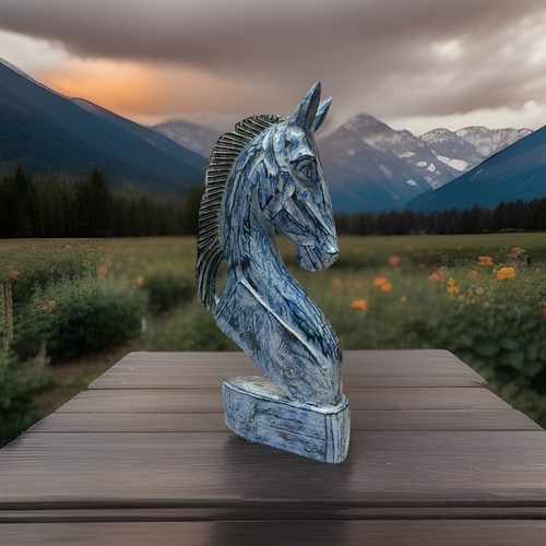 Great wooden horse head - great,