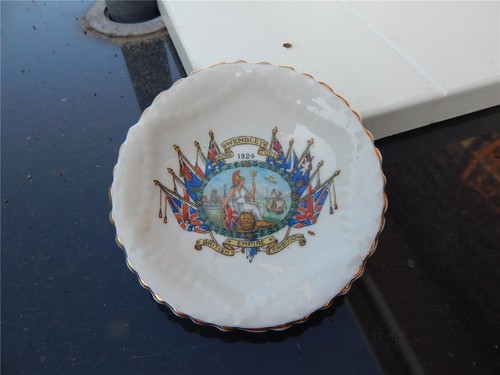 Swan crested ware pin dish - ware,