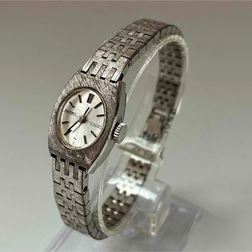 Seiko hand wound - vintage, watch