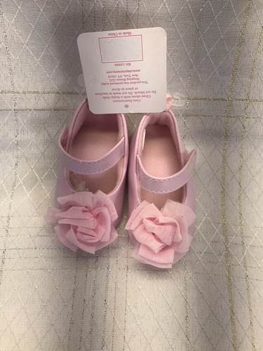 Infant baby girl - infant, stepping