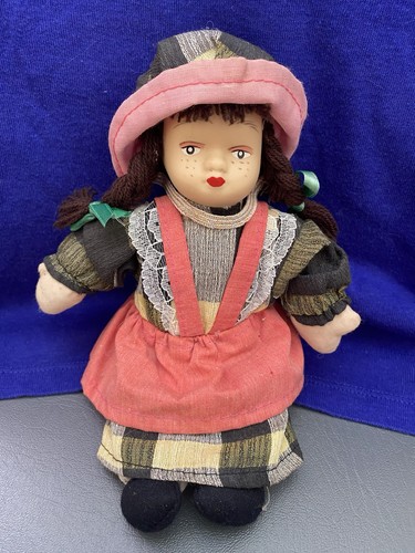 Vintage souvenir doll central - souvenir,