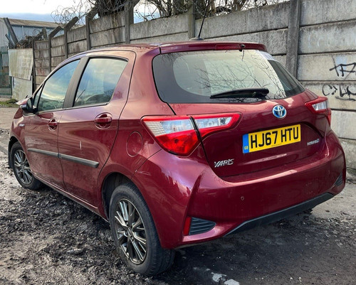 Toyota yaris hybrid - toyota, 1.5
