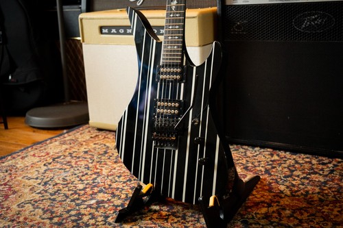 Schecter synyster gates - schecter,