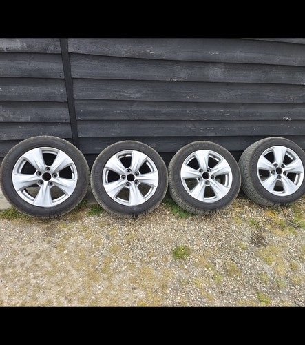 Lexus is300h alloy wheels - lexus,