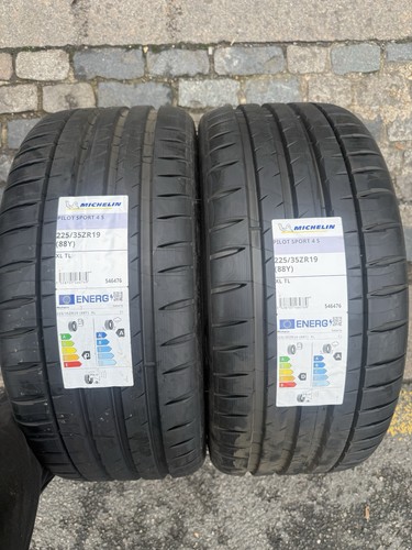 225 michelin pilot - 2x,