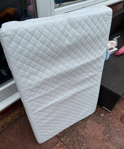 Travel cot extra mattress