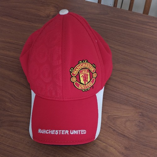 Official manchester united red - united,