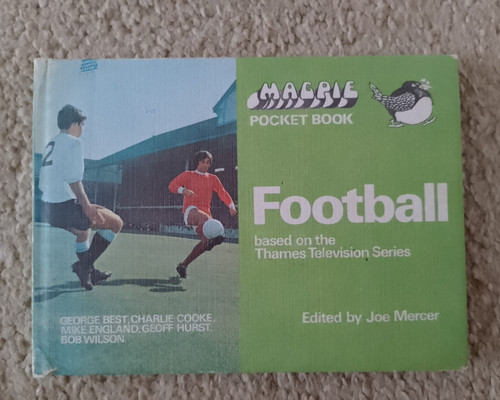 Magpie pocket book football - pocket,