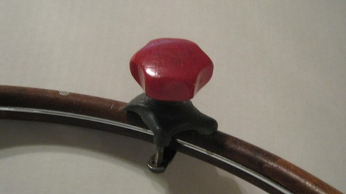 Vintage red sinko steering - red,