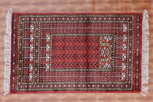 Silk rug red - red, geometric