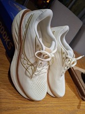 Worn once saucony ride 18 - saucony,