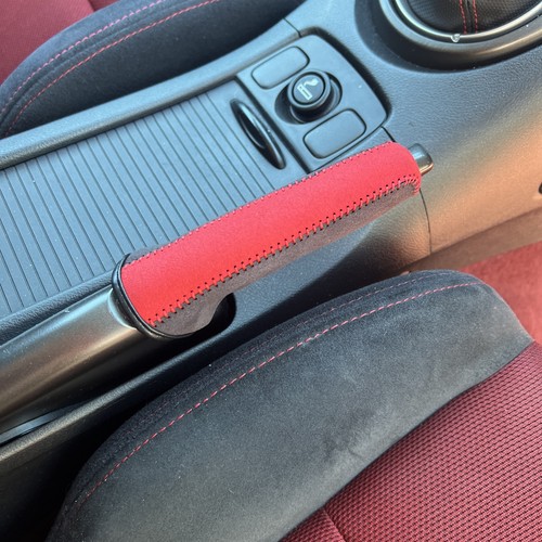 Handbrake sleeve suitable for