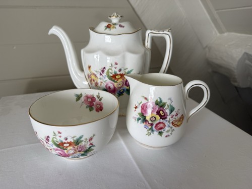 Vintage crescent tea pot - vintage, milk
