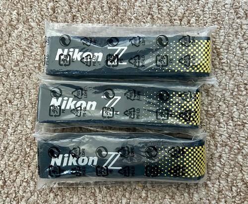 Nikon black yellow - z, shoulder