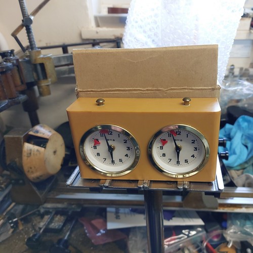Bhb chess clock - chess, analogue
