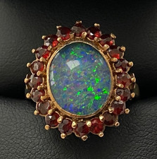 Large 9ct gold opal doublet - 9ct,