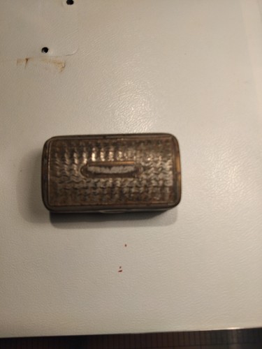 Antique snuff box - snuff,