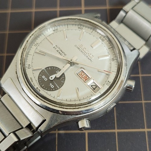 Vintage 1971 seiko chronograph - vintage,