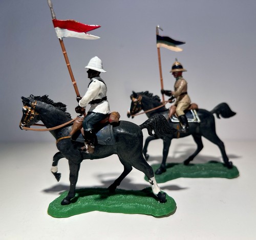 Two britains deetail - two,