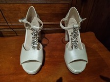 Ivory Platform Heal Jewelled Detail