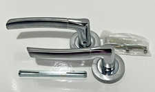2 x Felisa Lever on Roseset