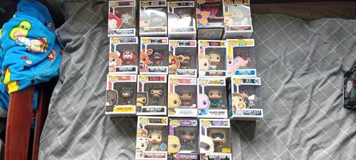 Multiple funko pops - multiple,