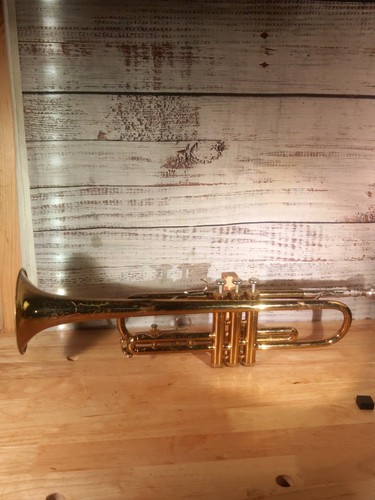 Vintage bundy trumpet - vintage,