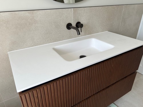 Durian corian white bathroom - durian/corian,