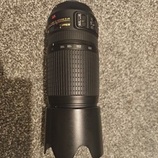 Nikon Nikkor AF-S VR 70-300mm f/4.5-5.6 G ED Lens -  with Hood & Lens Caps