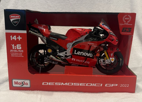 Ducati desmosedici motorcycle - ducati,