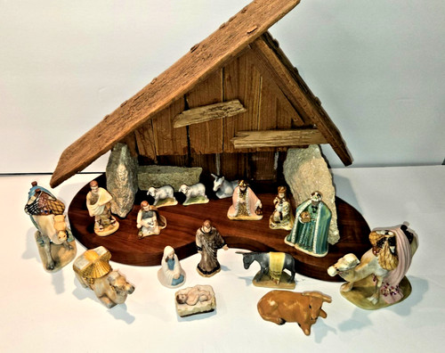 Vtg musical nativity set - musical,