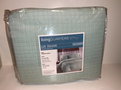 Living quarters full queen - living,