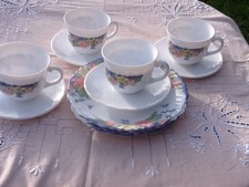 Vintage Arcopal Set  Cups