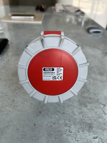 Amp pin red - 32, flanged