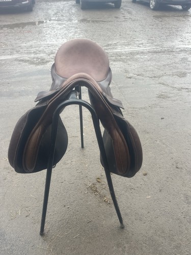 Jameson saddle size - saddle.,