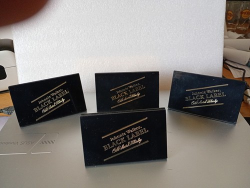 Johnnie walker black label - black,