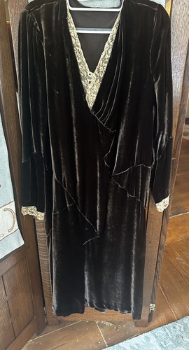 1920s brown silk velvet drop - 1920s,